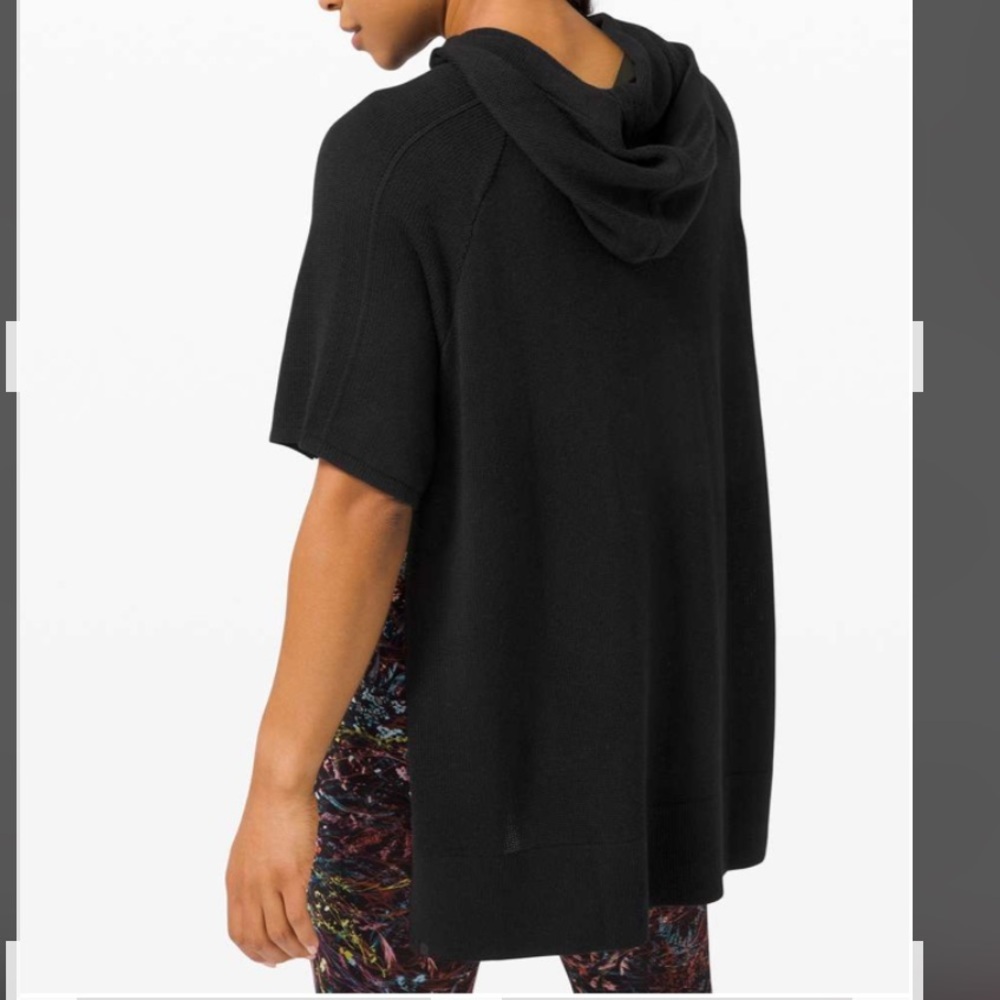 Lululemon 2020 Open Up Poncho in Blk M/L. Excellent Like New! - Picture 4 of 4